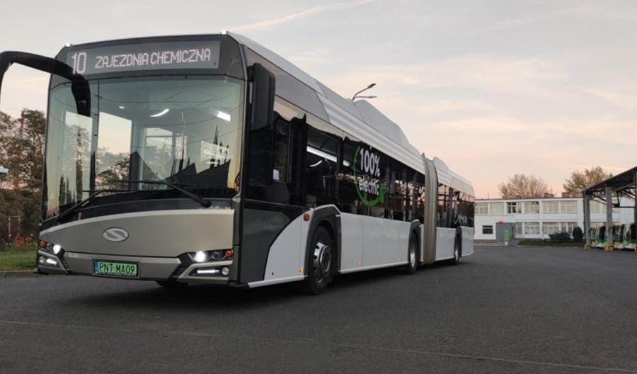 MZK Zielona Góra testuje elektrycznego Solarisa i planuje kolejne “elektryczne” zakupy MZK Zielona Góra testuje elektrycznego Solarisa i planuje kolejne “elektryczne” zakupy