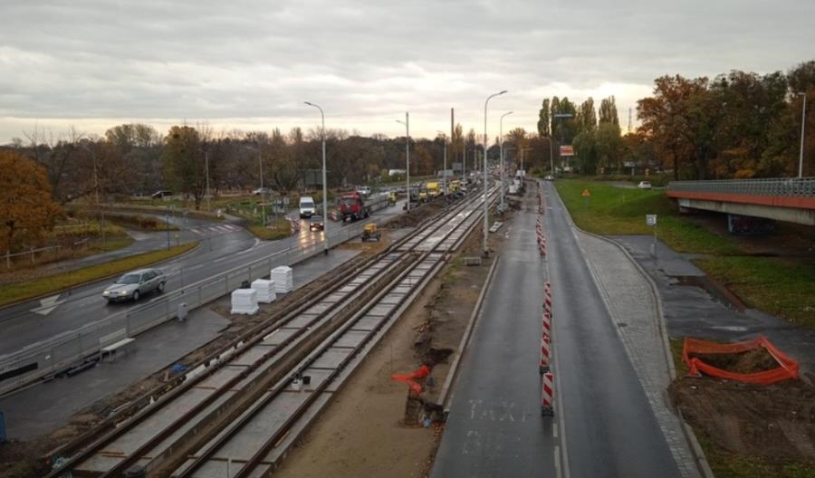 Wrocław. Nowe torowisko na ul. Krakowskiej. Trwa budowa Alei Wielkiej Wyspy Wrocław. Nowe torowisko na ul. Krakowskiej. Trwa budowa Alei Wielkiej Wyspy