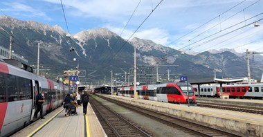 Pełny lockdown w Austrii, zapowiedź obowiązkowych szczepień. Ograniczenia w Bawarii