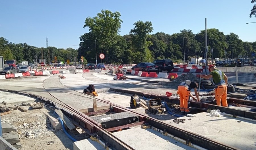 Wrocław: Tramwaj na Kozanów wróci później – przez dodatkowe prace Wrocław: Tramwaj na Kozanów wróci później – przez dodatkowe prace
