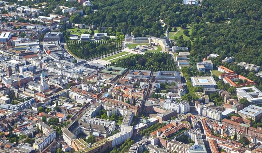 W Karlsruhe to samochody proszą o zielone światło W Karlsruhe to samochody proszą o zielone światło