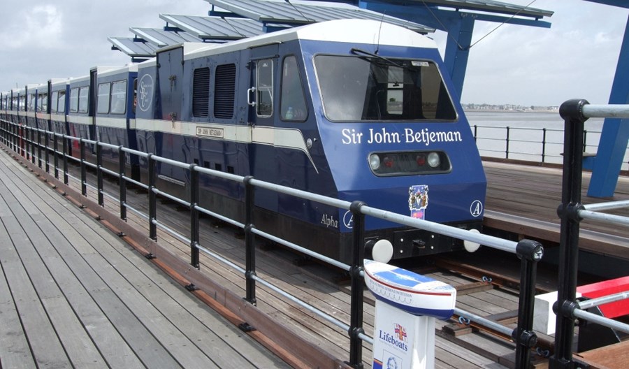 Southend Pier Railway: Pociągiem po molo Southend Pier Railway: Pociągiem po molo