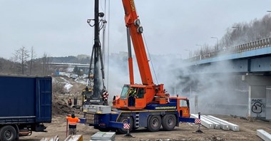 W Bydgoszczy trwa budowa nowych mostów nad Brdą. Wstrzymany ruch tramwajów na Perłowej 