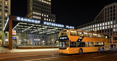 Do Berlina przyjechały pierwsze piętrowe autobusy od ADL