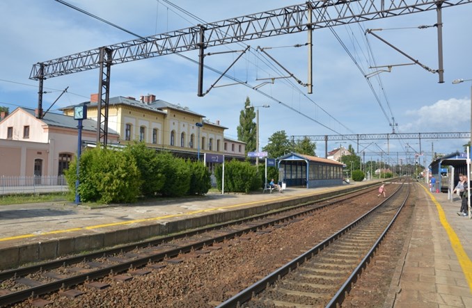Stacja w Ostródzie do przebudowy. Dłuższy tunel, małe wiaty, zniknie zieleń
