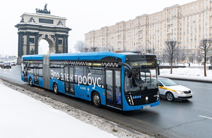 Moskwa testuje pierwszy przegubowy autobus elektryczny rosyjskiej produkcji