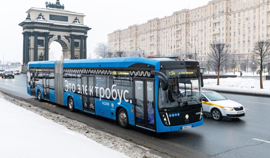 Moskwa testuje pierwszy przegubowy autobus elektryczny rosyjskiej produkcji Moskwa testuje pierwszy przegubowy autobus elektryczny rosyjskiej produkcji