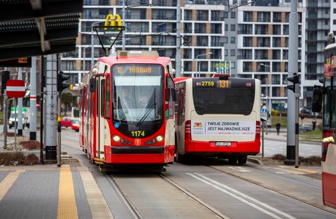 Gdańsk z interaktywną mapą autobusów i tramwajów