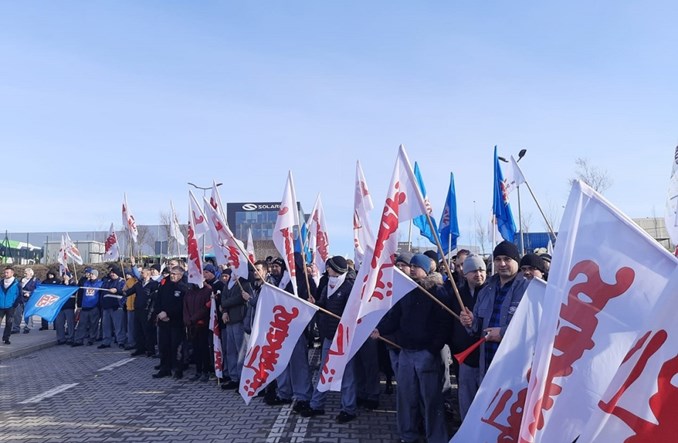 Solaris. Były prezydent Wrocławia mediuje, a strajk trwa