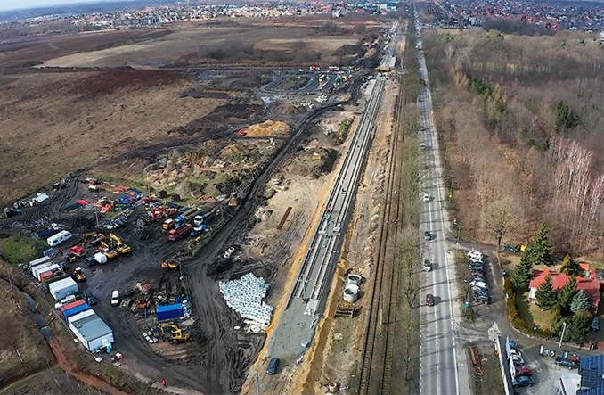 Wrocław. Oś Zachodnia i torowisko na Kosmonautów nabiera kształtów