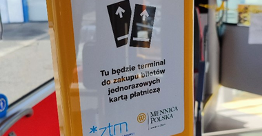 Poznań. Płatność kartą w komunikacji coraz bliżej
