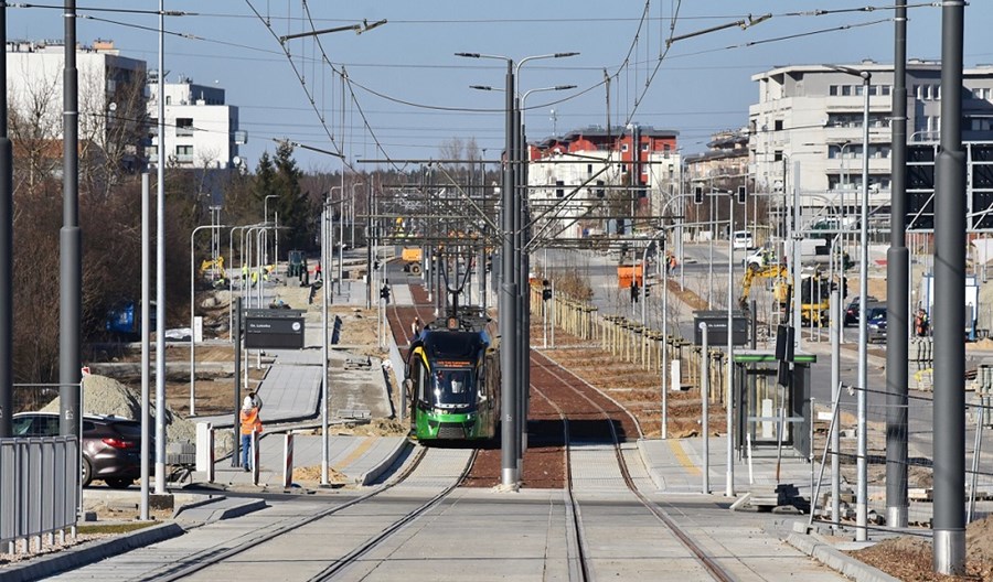 Trasa tramwajowa na Naramowice ma być oddana do użytku już w kwietniu Trasa tramwajowa na Naramowice ma być oddana do użytku już w kwietniu