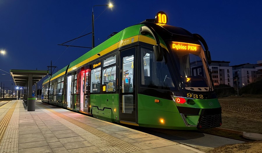 Tramwaj na Naramowice. Pierwsza Gamma z pasażerami dotarła do Błażeja Tramwaj na Naramowice. Pierwsza Gamma z pasażerami dotarła do Błażeja