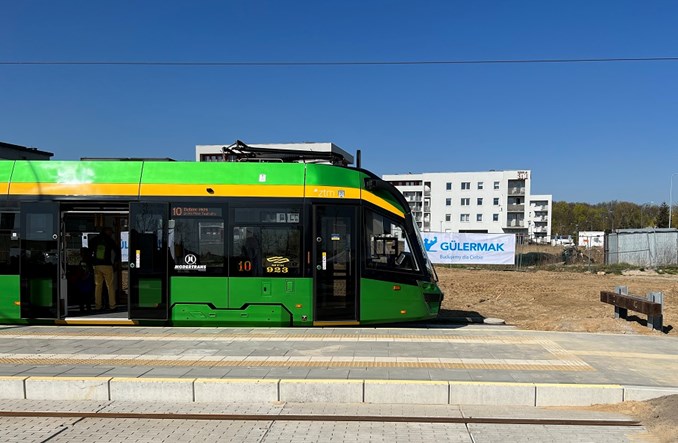 Tramwaj na Naramowice: W I tygodniu po otwarciu średnio 10 tys. pasażerów dziennie