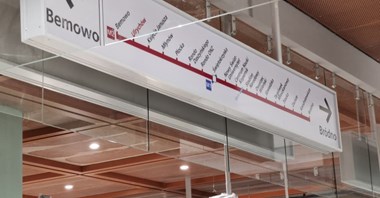Metro na Bemowo i Bródno: ZTM zaktualizuje 888 tablic i schematów na stacjach