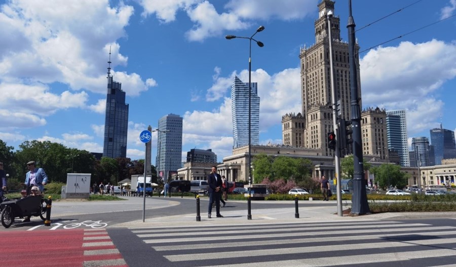 Warszawa: Przejścia naziemne w rejonie ronda Dmowskiego otwarte Warszawa: Przejścia naziemne w rejonie ronda Dmowskiego otwarte