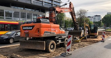 Warszawa: Zmiany na Gagarina z powodu kolektora i tramwaju