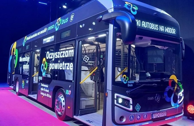 Grupa Polsat prezentuje autobus wodorowy – NesoBus