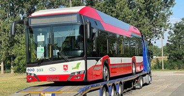 Do Konina dotarł już autobus wodorowy od Solarisa