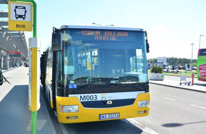 Mazowiecki samorząd rozważa uruchomienie autobusów do pociągów
