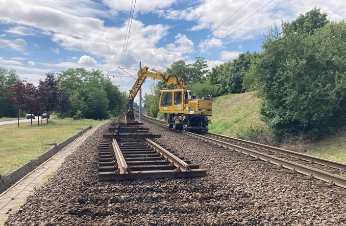 Poznań. Rozpoczął się remont Pestki. Zdjęto pierwsze szyny