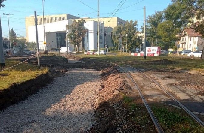 W Toruniu postępuje modernizacja torowiska na Warneńczyka