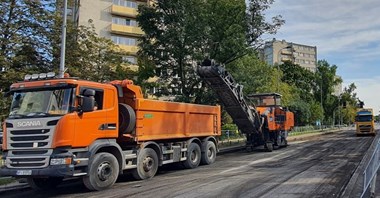 Tramwaj do Wilanowa. Przygotowania do wycinki kilkuset drzew