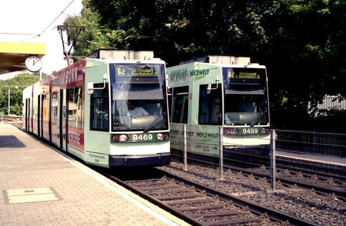 R1.1 z Bonn wciąż nie dla Poznania. Zakup nieco się oddala