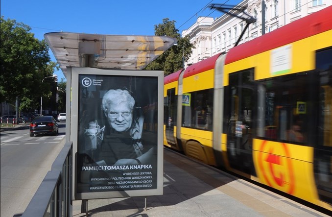 Warszawa: Legendarny lektor dostał swój własny przystanek na Bródnie