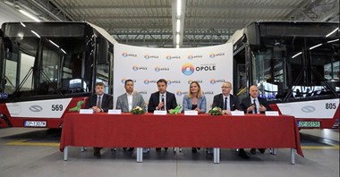 Opole z elektrobusami Solarisa. Jest umowa