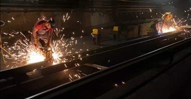 Metro wymienia szyny na kolejnych odcinkach I linii