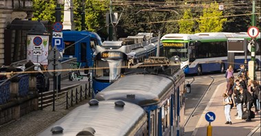 Kraków: Nie będzie podwyżki cen biletów. W zamian ostre cięcia?