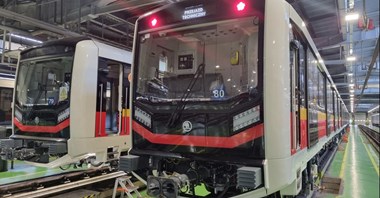 Metro: Dwie kolejne Varsovie dopuszczone do ruchu