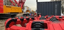 Warszawa: Tarcza Jolanta pod tramwajem na Gagarina