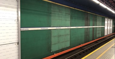 ZTM zweryfikuje reklamy w metrze. Są wątpliwości