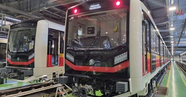 Warszawa: Dotarła ósma Varsovia. Więcej czasu na decyzję ws. opcji