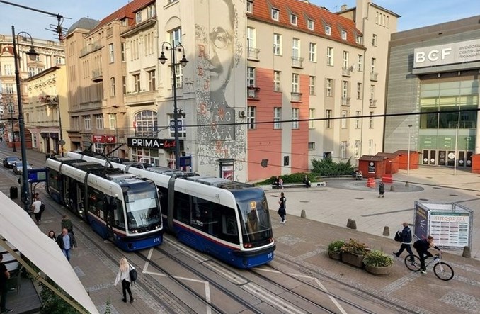Bydgoszcz zamawia dodatkowe 11 tramwajów z Pesy