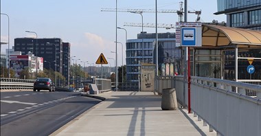 Władze Warszawy chcą mniej samochodów w mieście. Przed nami Kongres Czystego Powietrza