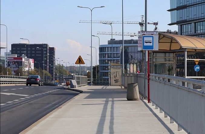 Władze Warszawy chcą mniej samochodów w mieście. Przed nami Kongres Czystego Powietrza