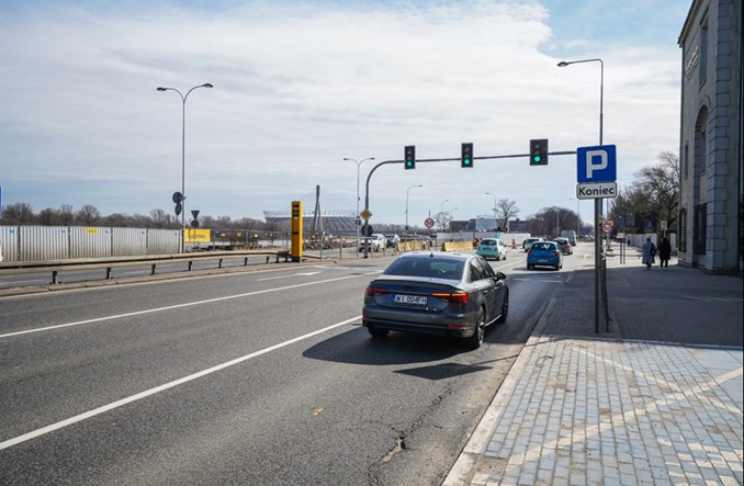 Warszawa: Powstanie przejście przez Wisłostradę na wysokości kładki