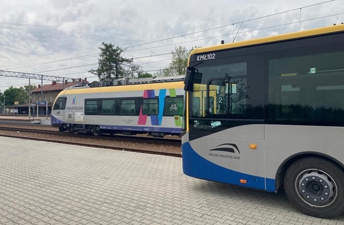 Koleje Małopolskie z umową na kolejne… autobusy