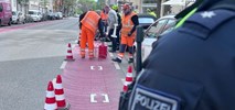 Hanowerska policja kontroluje bezpieczną odległość od roweru