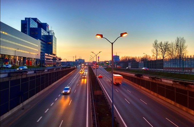 Prof. Tomanek: Transport zbiorowy to nie wszystko