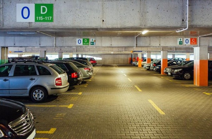 Warszawa: Co dalej z węzłami i parkingami?
