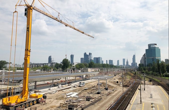 Warszawa Zachodnia. Trudne wakacje na kolei. WKD po jednym torze, zmiany KM i SKM