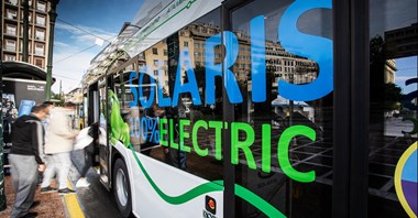 Legnica kupuje pierwsze elektrobusy. Umowa z Solarisem