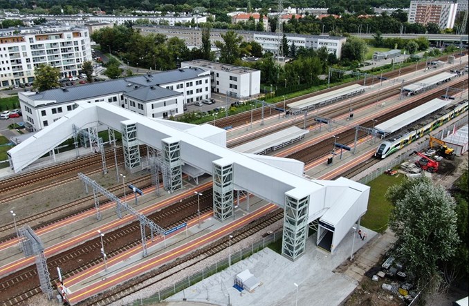 Jest umowa na dodatkowy peron na Warszawie Gdańskiej. Będzie gotowy we wrześniu