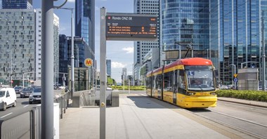 Warszawa: Jest umowa na sto nowych wyświetlaczy na przystankach tramwajowych
