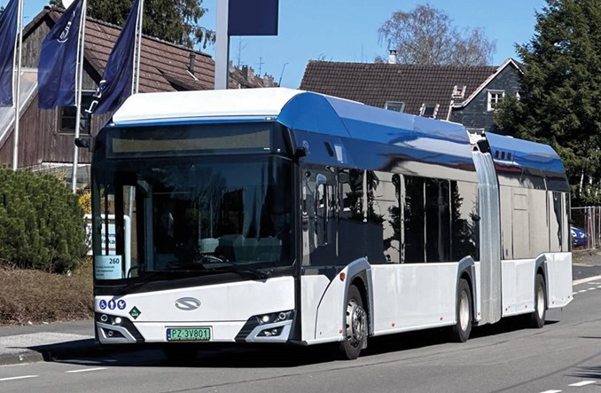 Kolonia zamawia wodorowe autobusy od Solarisa. W tym pierwsze przegubowce