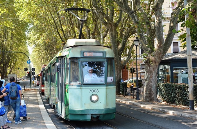 Rzym zakupi 121 tramwajów CAF Urbos